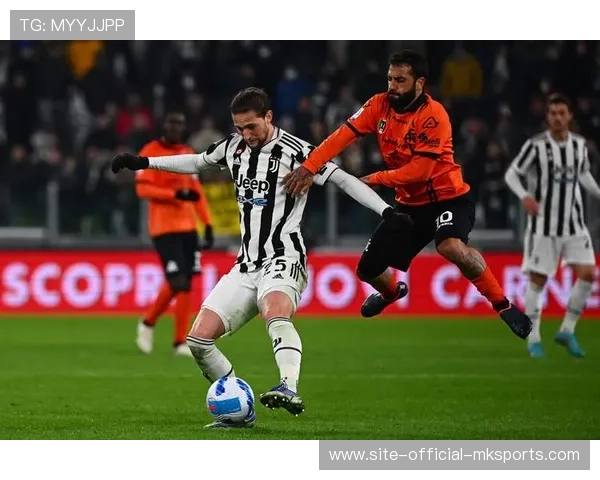 尤文图斯快攻回撤稳住球队节奏,莫拉塔再添一球