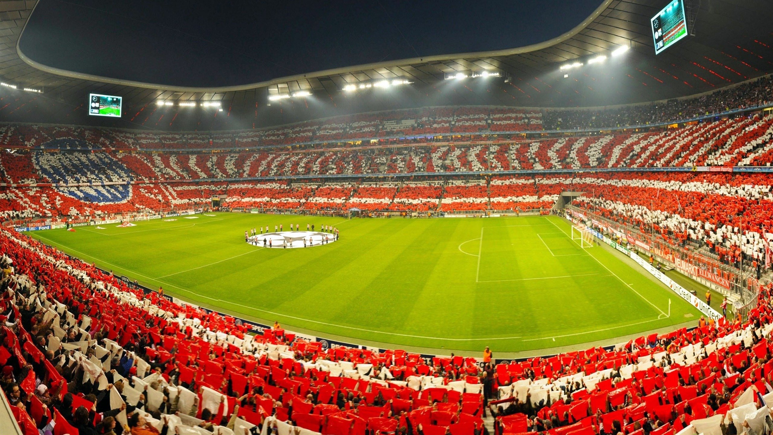 公司内部“十项全能日” 员工挑战俯卧撑与折返跑等综合项目